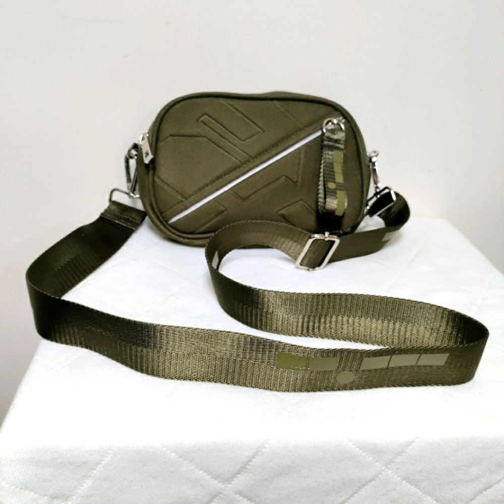 Go Dash Dot Convertible Fanny Pack